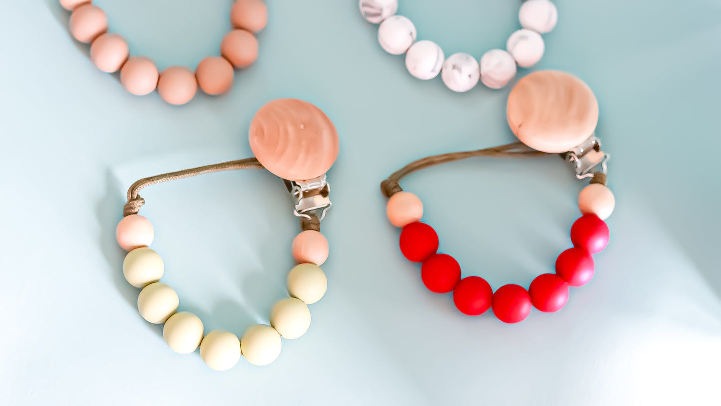 Pacifier Clip | Khandali Red - Boötes and Loör